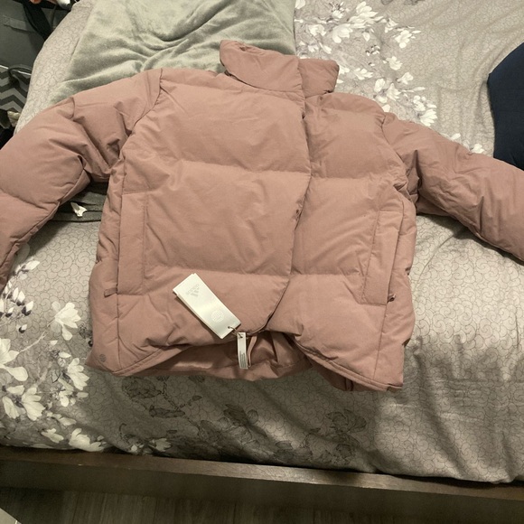 Adidas winter jacket in pink brand new medium - Picture 3 of 5